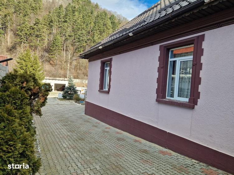Casa in Bran cu 3 SPATII COMERCIALE active, zona centrala - 10