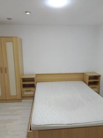 Garsonieră decomandată în Vitan