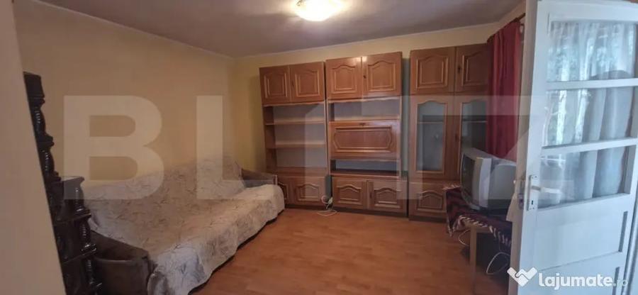 Casă cu 3 camere cu Teren 400 Mp în Central