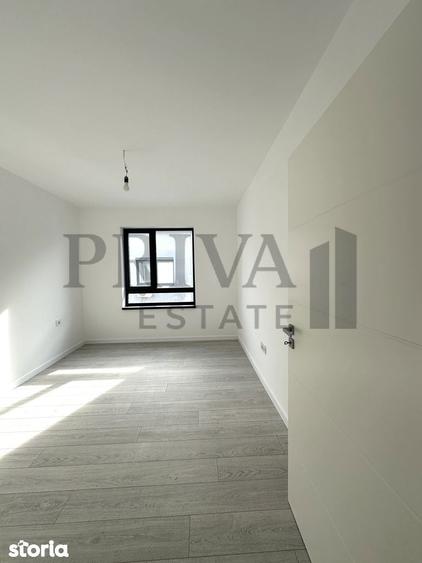 Apartament cu 3 camere decomandat în Girocului