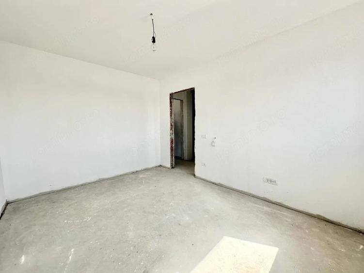 Casă cu 4 camere cu Teren 310 Mp în Bazoș