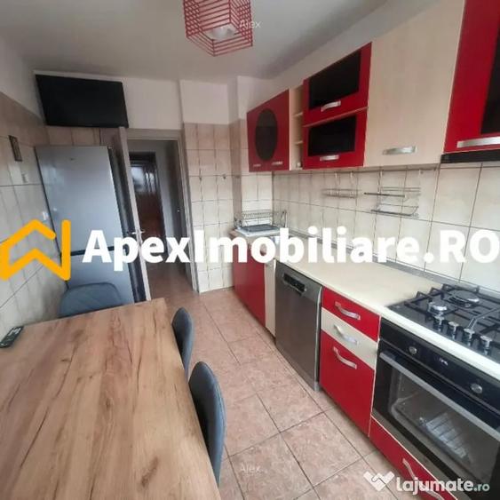Apartament cu 3 camere decomandat în Baba Novac