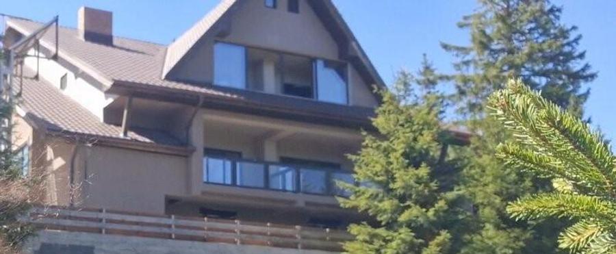 Duplex cu 12 camere cu Teren 1000 Mp în Romanii de Sus
