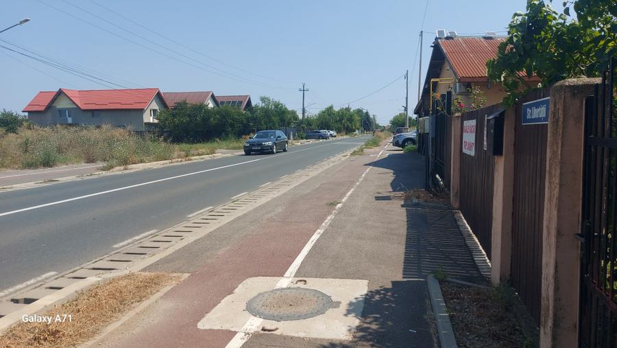 Casă individuală cu 10 camere cu Canalizare în Grădiștea