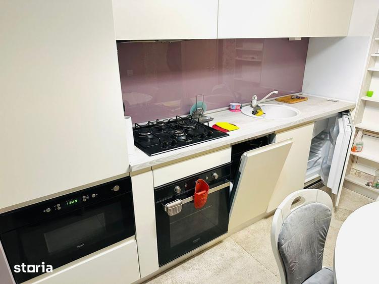 Apartament cu 3 camere, mobilat în Băneasa