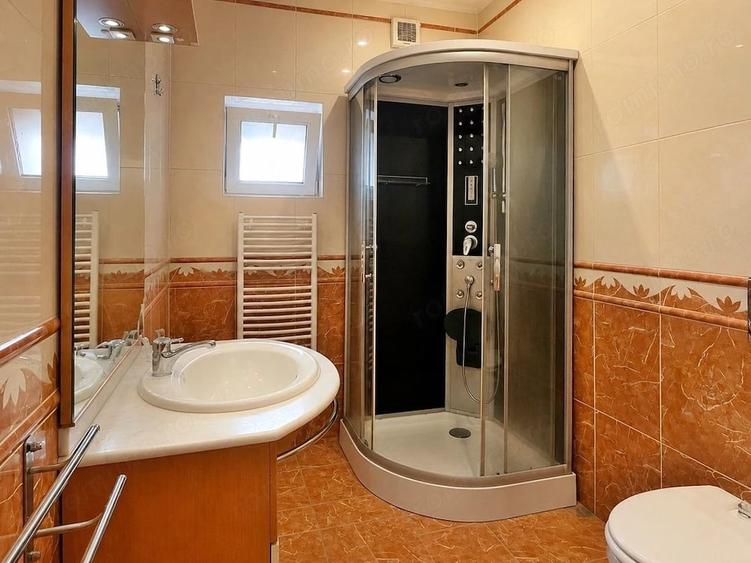 Casă cu 4 camere cu Teren 298 Mp în Rogerius