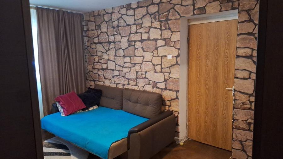 Apartament cu 3 camere semidecomandat în Crângași
