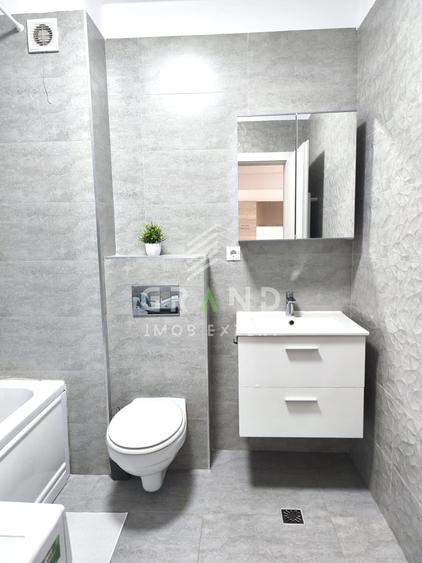 Apartament cu 2 camere semidecomandat, mobilat în Florești