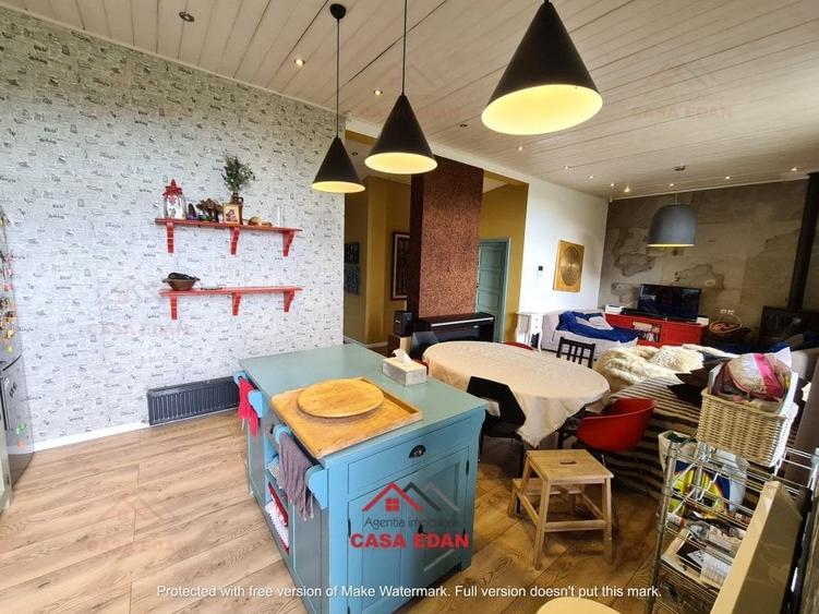 Casă cu 5 camere cu Teren 2380 Mp în Central
