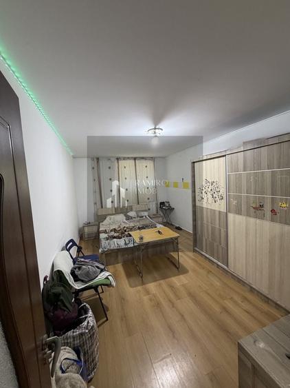 Apartament cu 2 camere decomandat, mobilat în Sălaj
