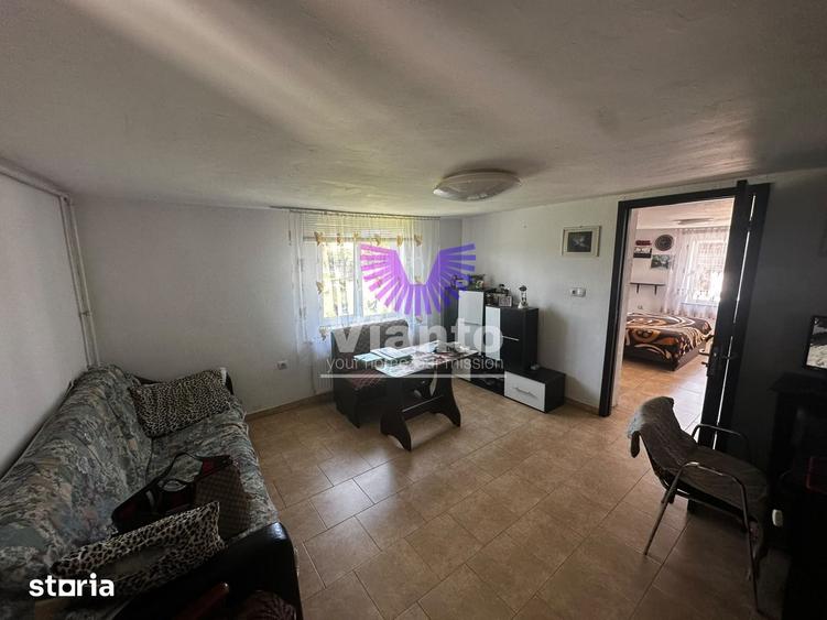Casă cu 3 camere cu Teren 800 Mp în Slimnic