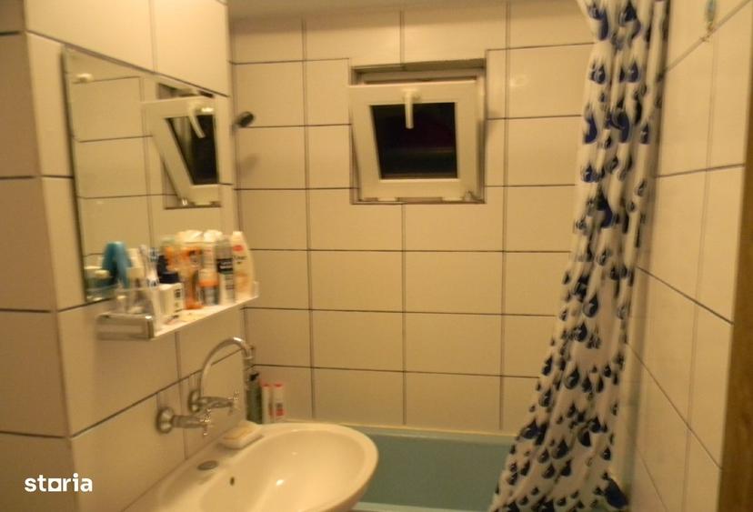 Garsonieră decomandată, mobilată în Tineretului