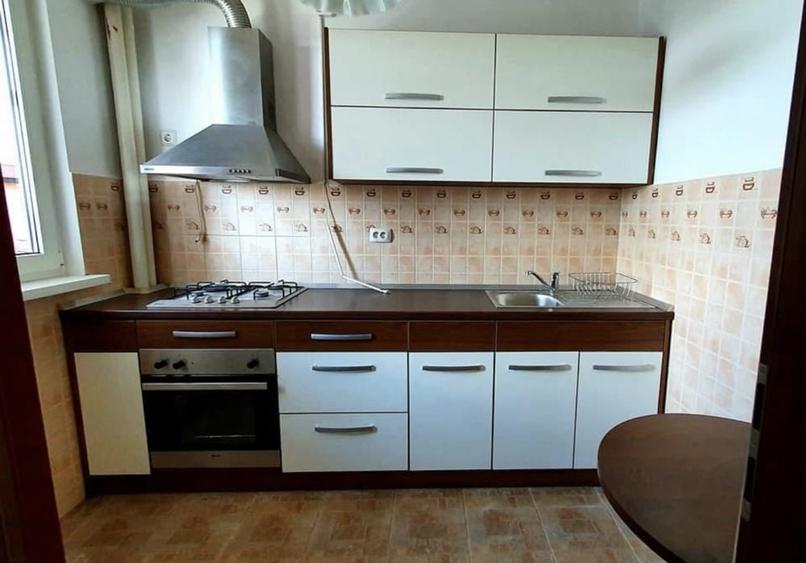 Apartament cu 2 camere semidecomandat în Grivița
