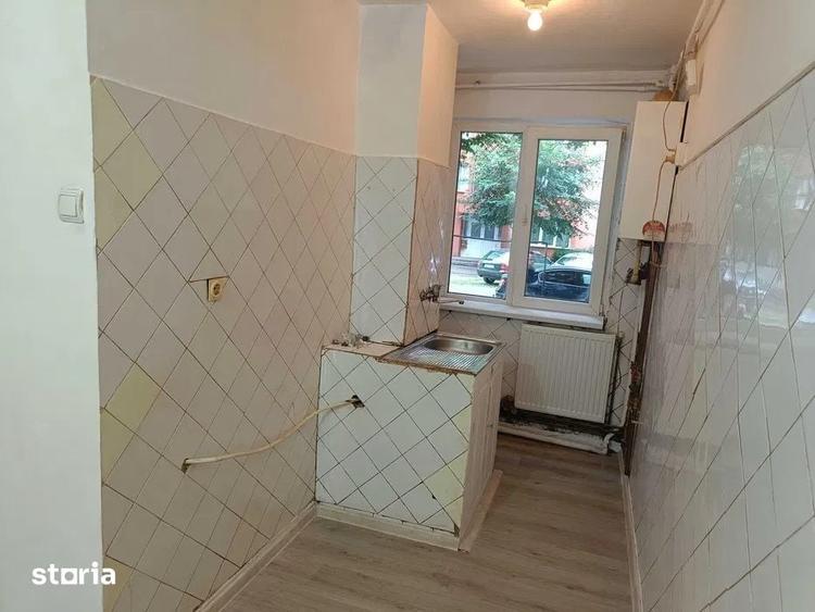 Apartament cu 2 camere nedecomandat în Dâmbu Pietros
