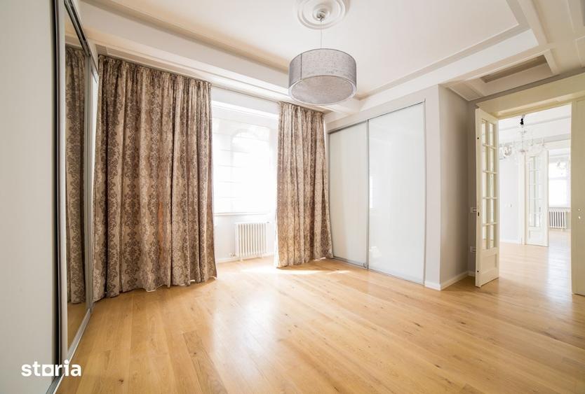Apartament cu 5 camere în Eminescu