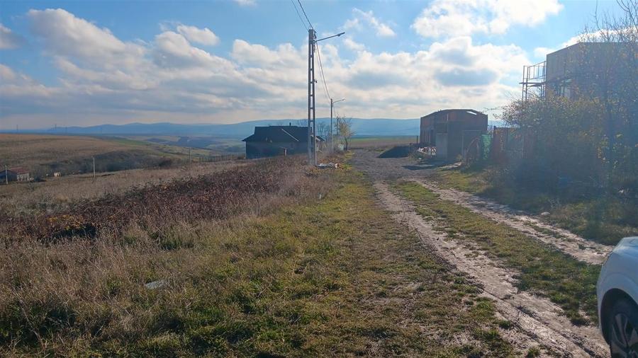 Teren intravilan de 652 mp, în Aroneanu