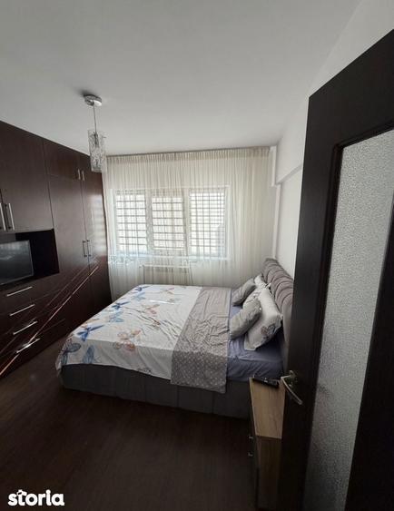 Apartament cu 2 camere decomandat în Calea București