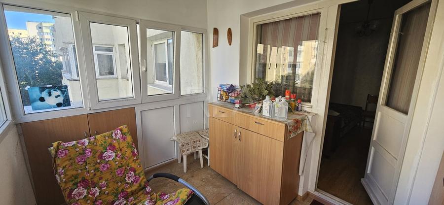 Apartament cu 4 camere decomandat, mobilat în Iancului