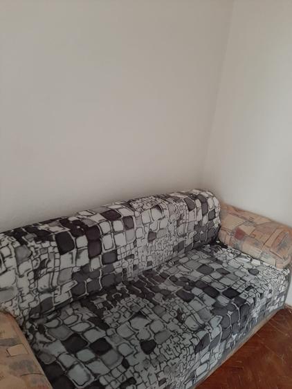Garsonieră decomandată în Micro 17