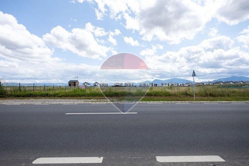 Teren Construcții intravilan de 968 mp, în Hărman