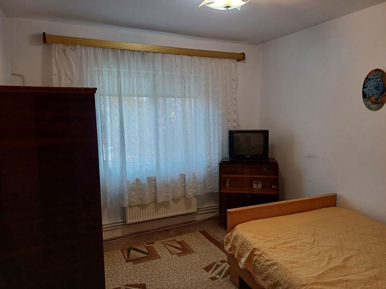Apartament cu 2 camere nedecomandat în Micro 9