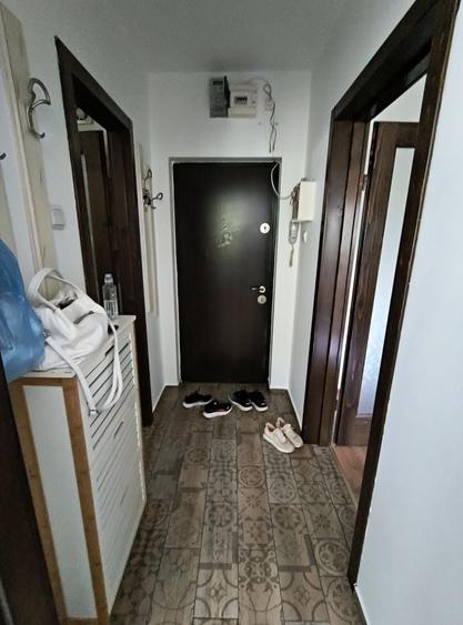 Apartament cu 2 camere semidecomandat în Exterior Vest