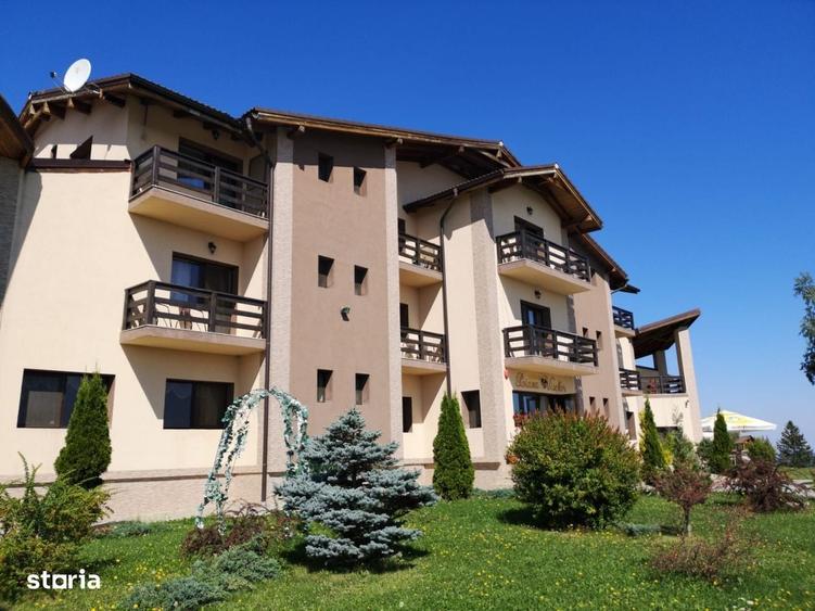 Spațiu comercial, de 1,500 mp, în Poiana Mărului