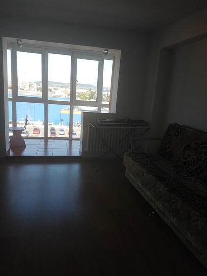 De inchiriat Apartament 2 camere - 8