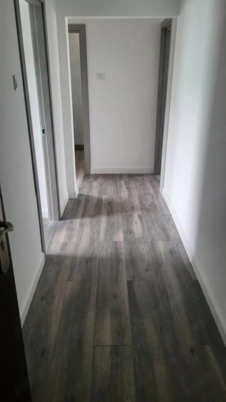 Apartament cu 2 camere decomandat în Tractorul