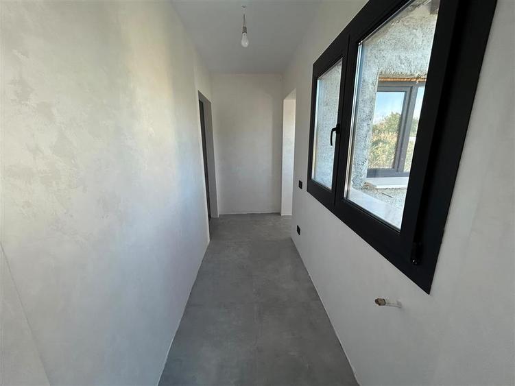 Casă individuală cu 4 camere cu Teren 2389 Mp în Biliești