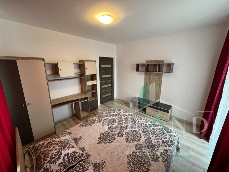 Apartament cu 3 camere semidecomandat, mobilat în Mănăștur
