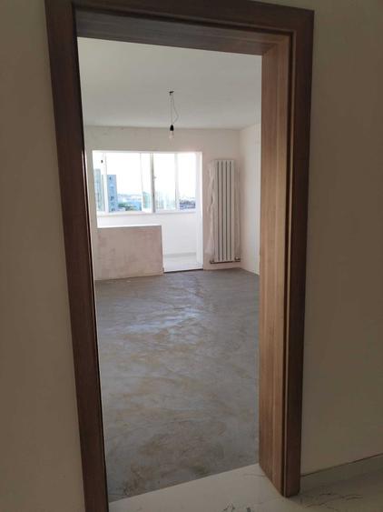 Apartament cu 2 camere decomandat în Vest