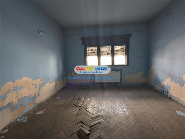 Casă cu 5 camere cu Teren 475 Mp în Unirii
