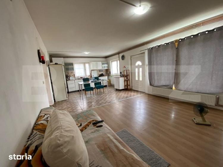 Casă cu 4 camere cu Teren 1275 Mp în Orțișoara