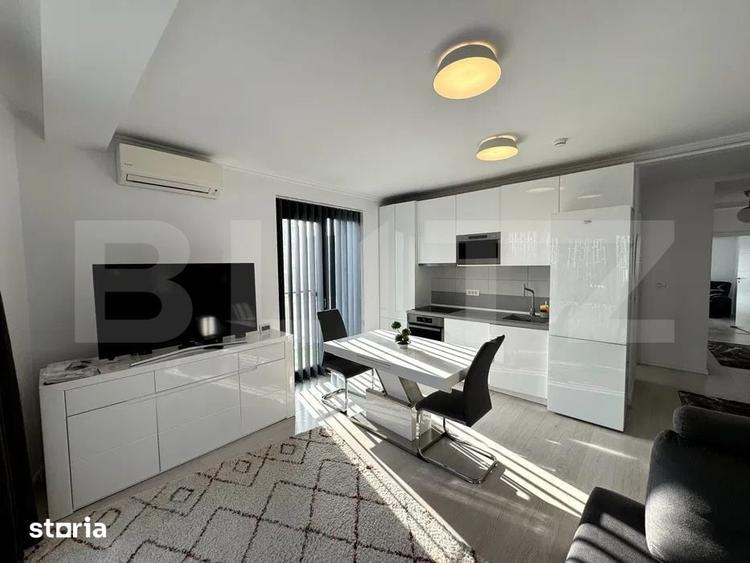 Apartament cu 3 camere decomandat în Sud