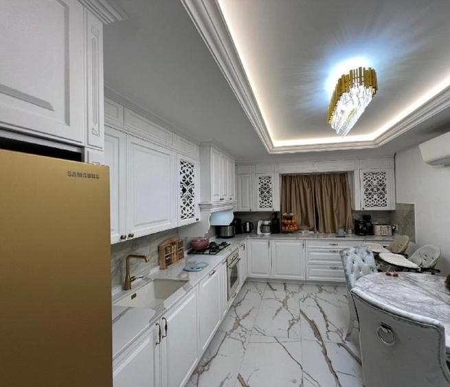 Casă individuală cu 5 camere cu Teren 3663 Mp în Moșnița Nouă
