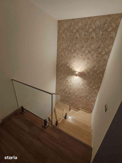 Casă cu 4 camere cu Teren 330 Mp în Sânpetru