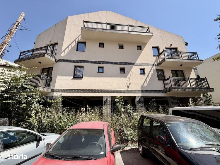 Casă cu 4 camere în Vitan