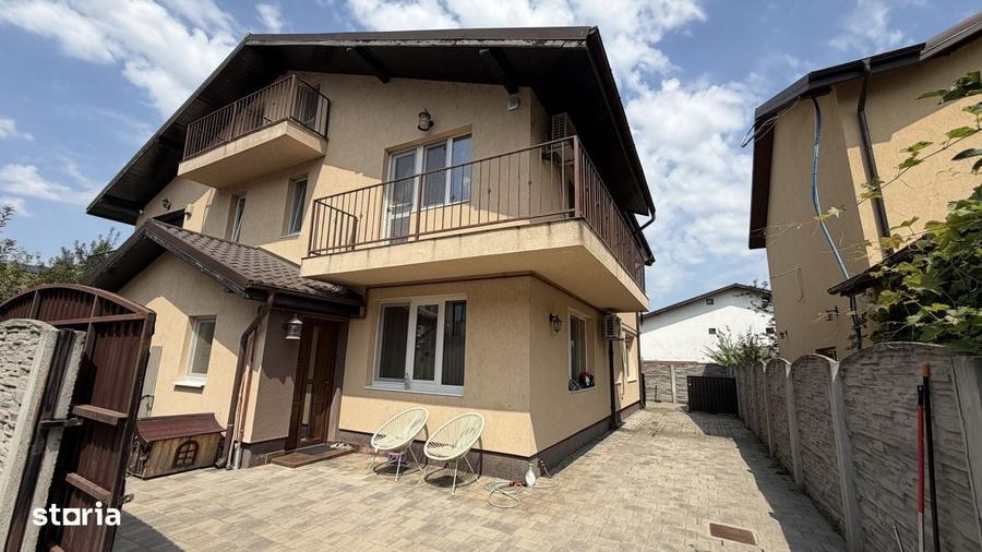 Casă cu 4 camere în Roșu