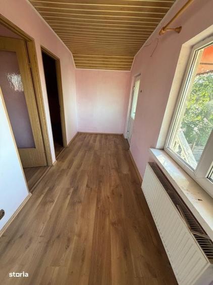 Casă cu 4 camere în Șimnicu de Jos