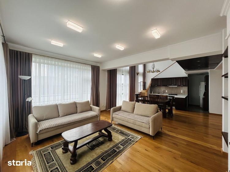 Apartament cu 4 camere în Central