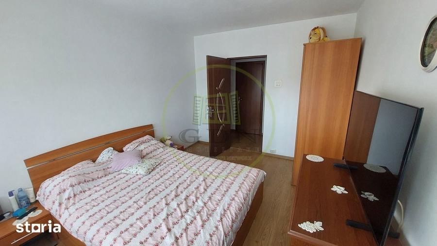 Apartament cu 3 camere decomandat în Brazda lui Novac