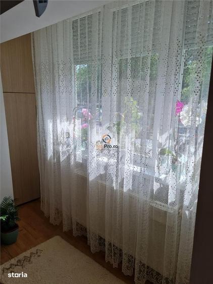 Garsonieră decomandată în Lipovei