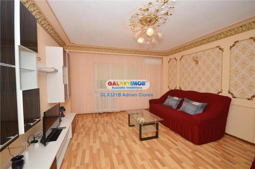 Apartament cu 3 camere decomandat, mobilat în Nerva Traian