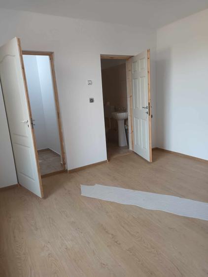 Casă cu 2 camere în Central