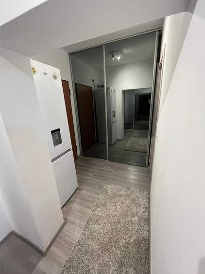 Apartament cu 2 camere semidecomandat în Runcu