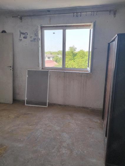 Apartament cu 2 camere nedecomandat în Central