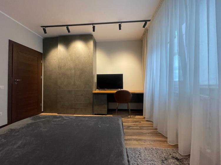 Apartament cu 2 camere decomandat, mobilat în Tomis Plus