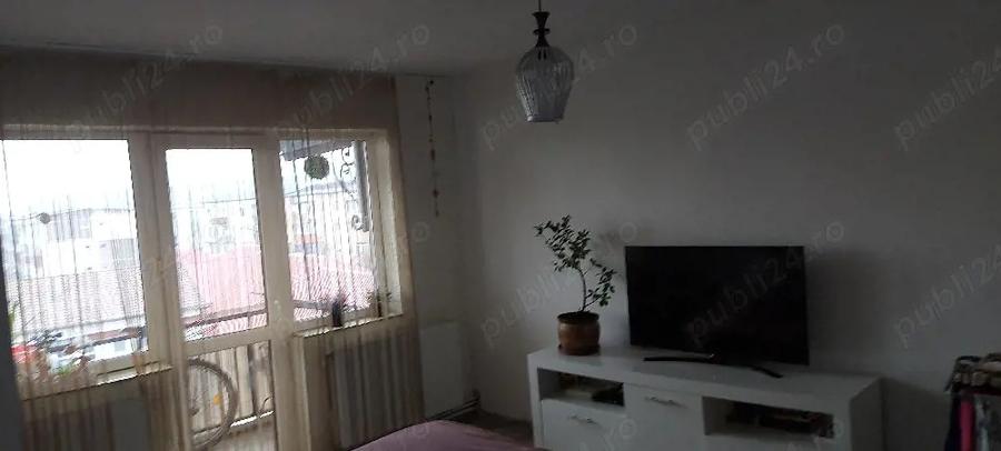 Apartament cu 2 camere decomandat în Micro 4