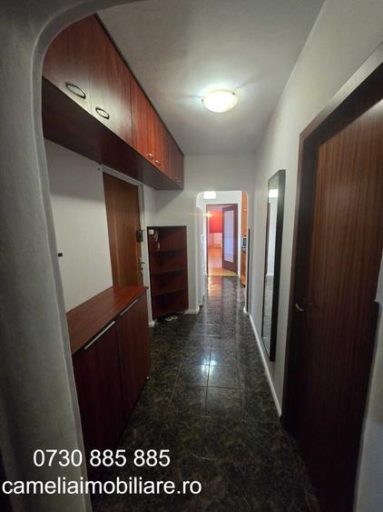Apartament cu 4 camere semidecomandat în Gorjului